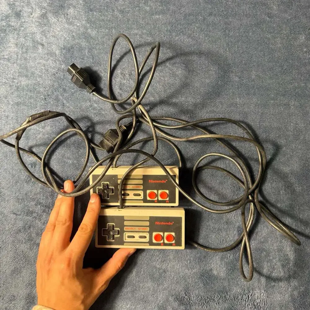 Nintendo Entertainment System NES-004 OEM Controllers, Set of 2